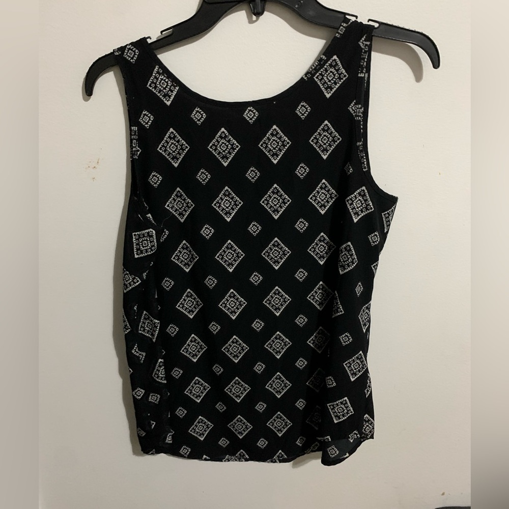 Time and Tru Patterned Black Shirt- Sz M